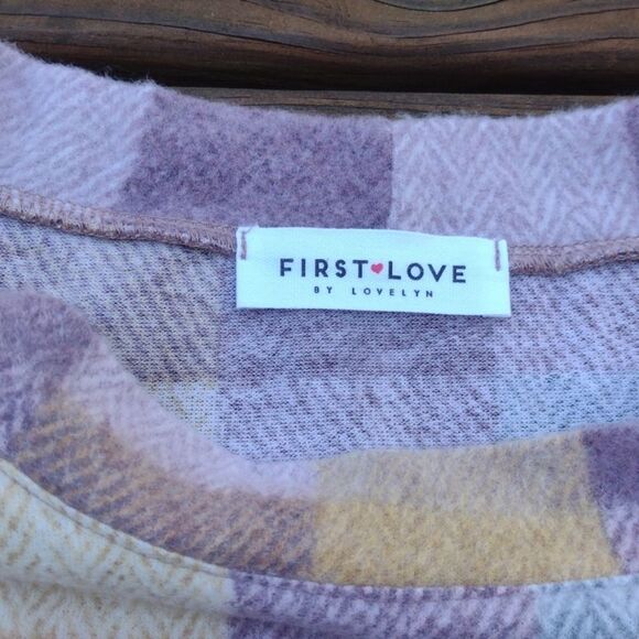 First Love by Lovelyn Lilac Gold Long Sleeve Soft Checkered Top Size Large - Picture 3 of 7
